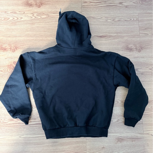 ALO Accolade Pullover Hoodie in black - Picture 2 of 4